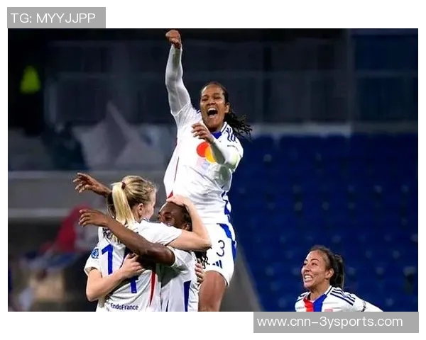 女足欧冠首轮精彩纷呈巴萨大胜拜仁皇马轻取罗马阿森纳遭里昂逆转