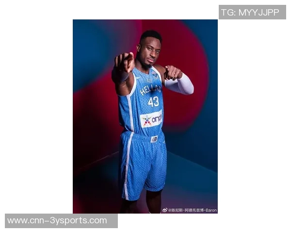 字母哥新赛季定妆照展现强大肌肉压迫感迎接生涯第13个赛季的挑战