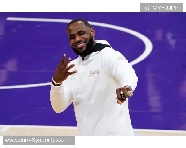 詹姆斯谈园区生活：团结一致的我们更有决心争夺总冠军